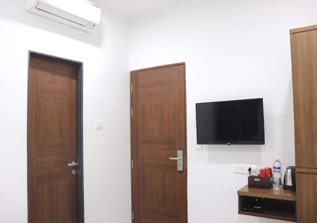 Sharman Suites Pune Exterior foto